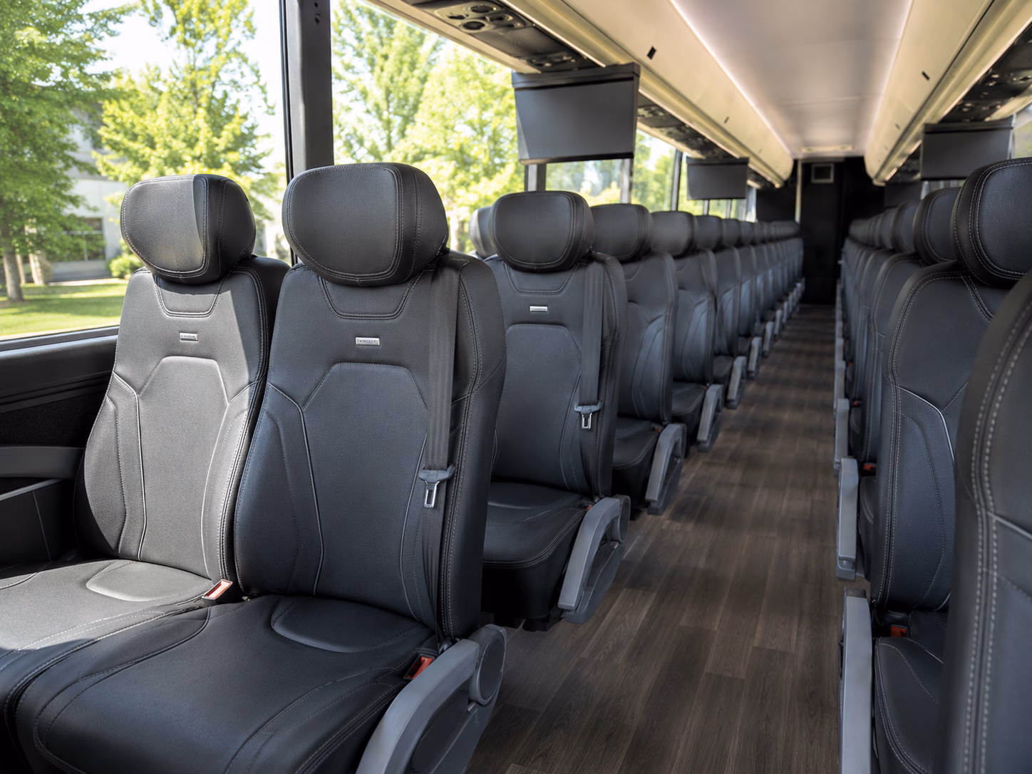 charter buses and minibuses for large prom groups in davie