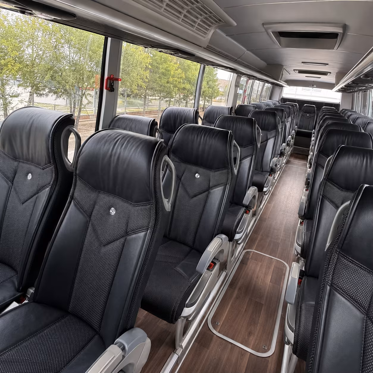 daviecharterbuscompany com makes finding corporate transportation for davie events fast and simple