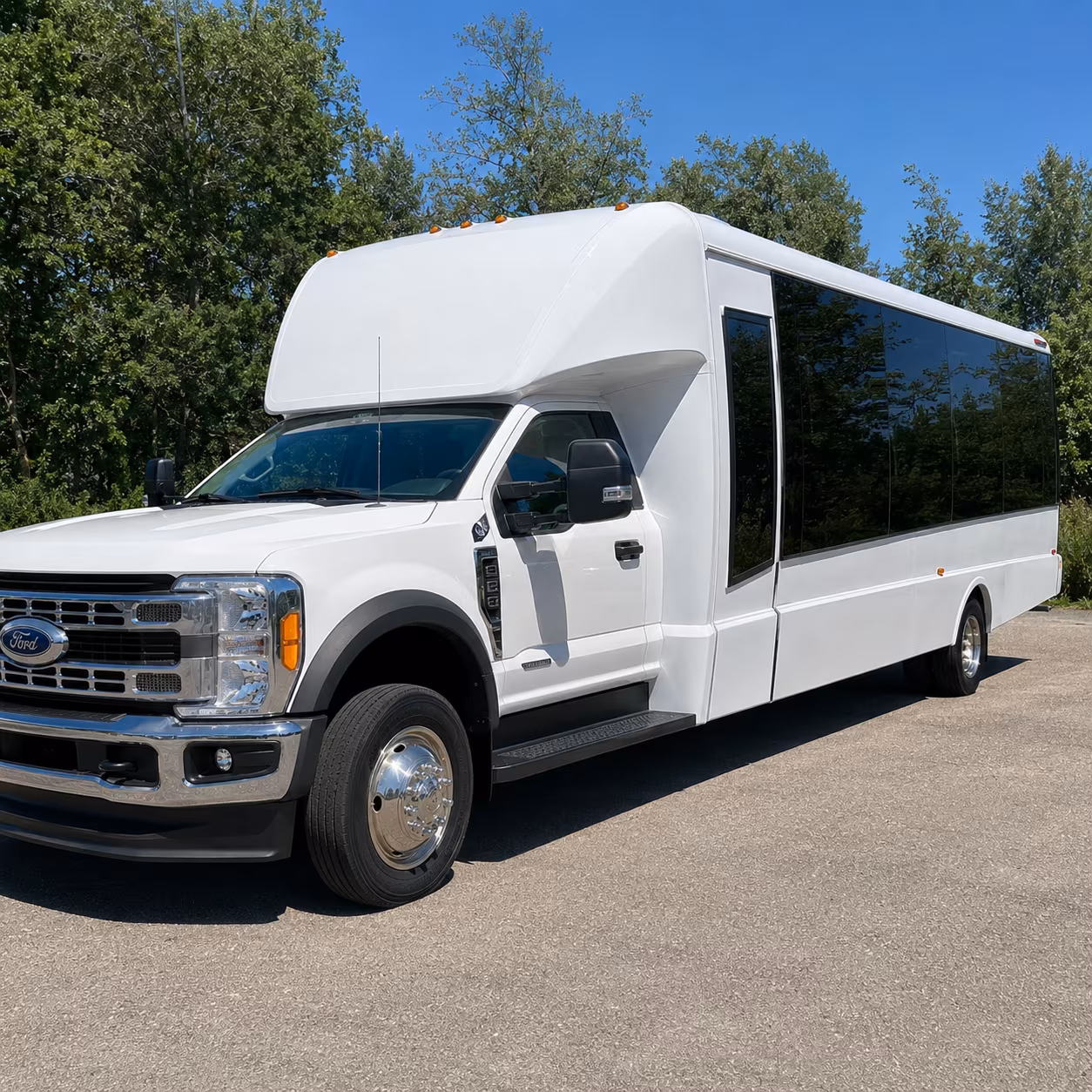hollywood corporate shuttle bus rentals in hollywood
