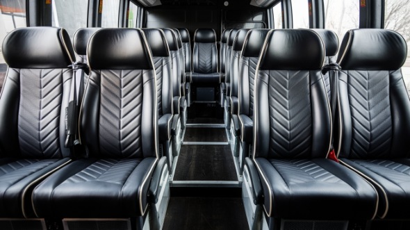 25 passenger minibus rental coconut creek